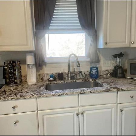 Charming Cottage Historic Falmouth Cape Cod Near Beach And Downtown 2Br 1Bath Deck Екстериор снимка